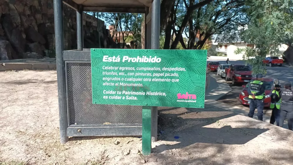 Monu prohibido