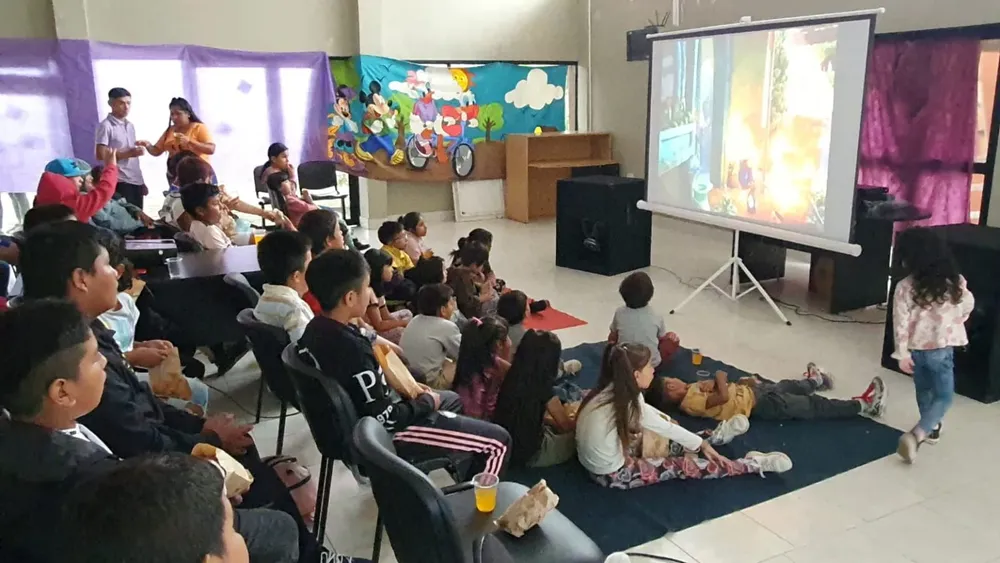 cine en tu barrio