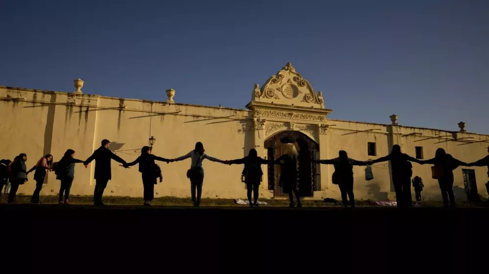 Abrazo al convento