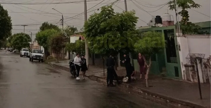 muerto en el tribuno
